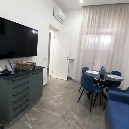 Fervore Luxury Rooms-apartments 公寓 *